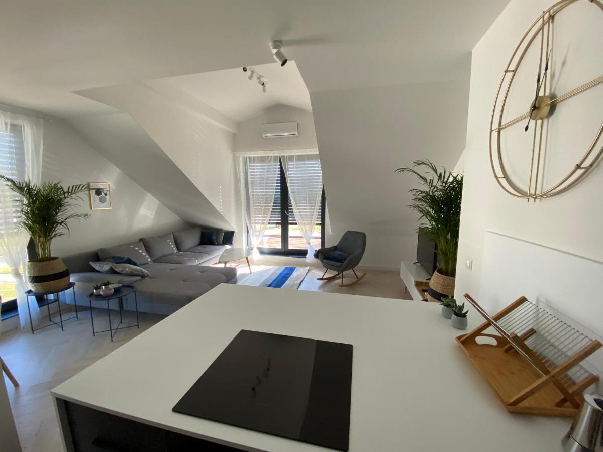 Lazy Deer - Apartamenty Jelenia Gora Bagian luar foto