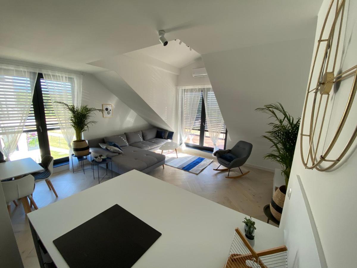 Lazy Deer - Apartamenty Jelenia Gora Bagian luar foto