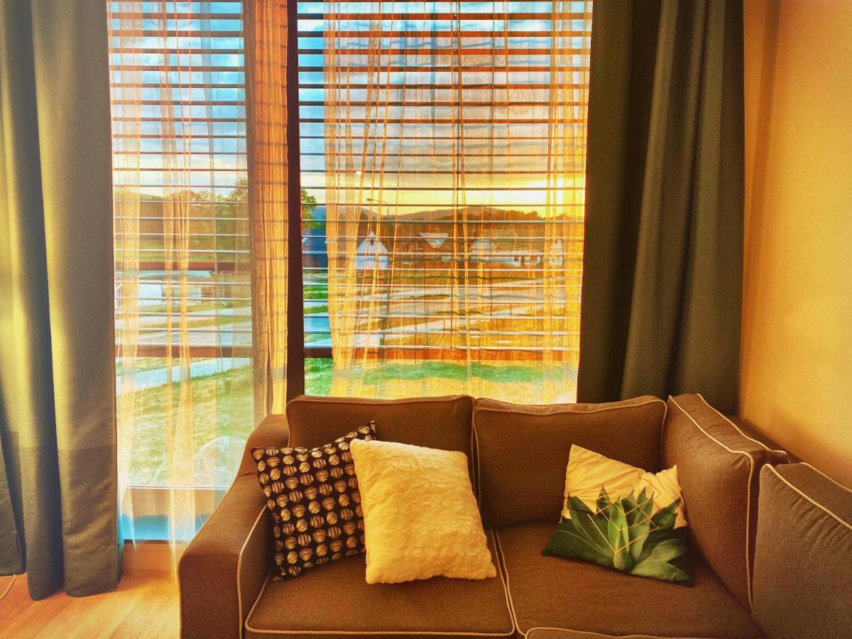 Lazy Deer - Apartamenty Jelenia Gora Bagian luar foto