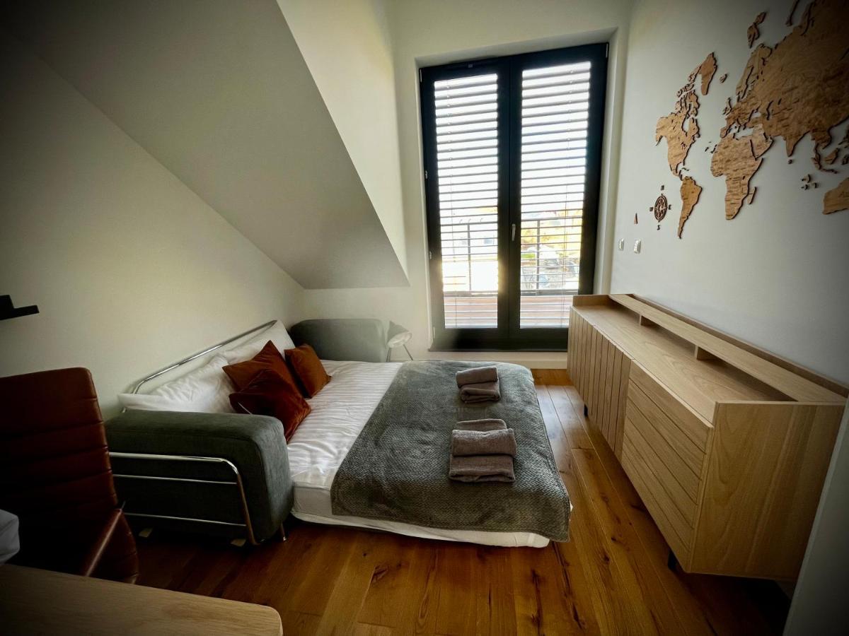 Lazy Deer - Apartamenty Jelenia Gora Bagian luar foto