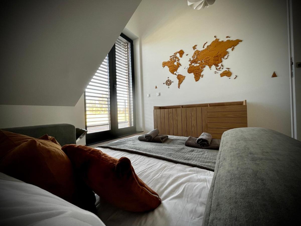 Lazy Deer - Apartamenty Jelenia Gora Bagian luar foto